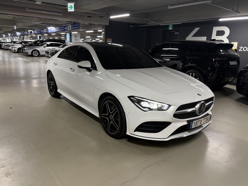 Mercedes Benz CLA Class - Vista 3