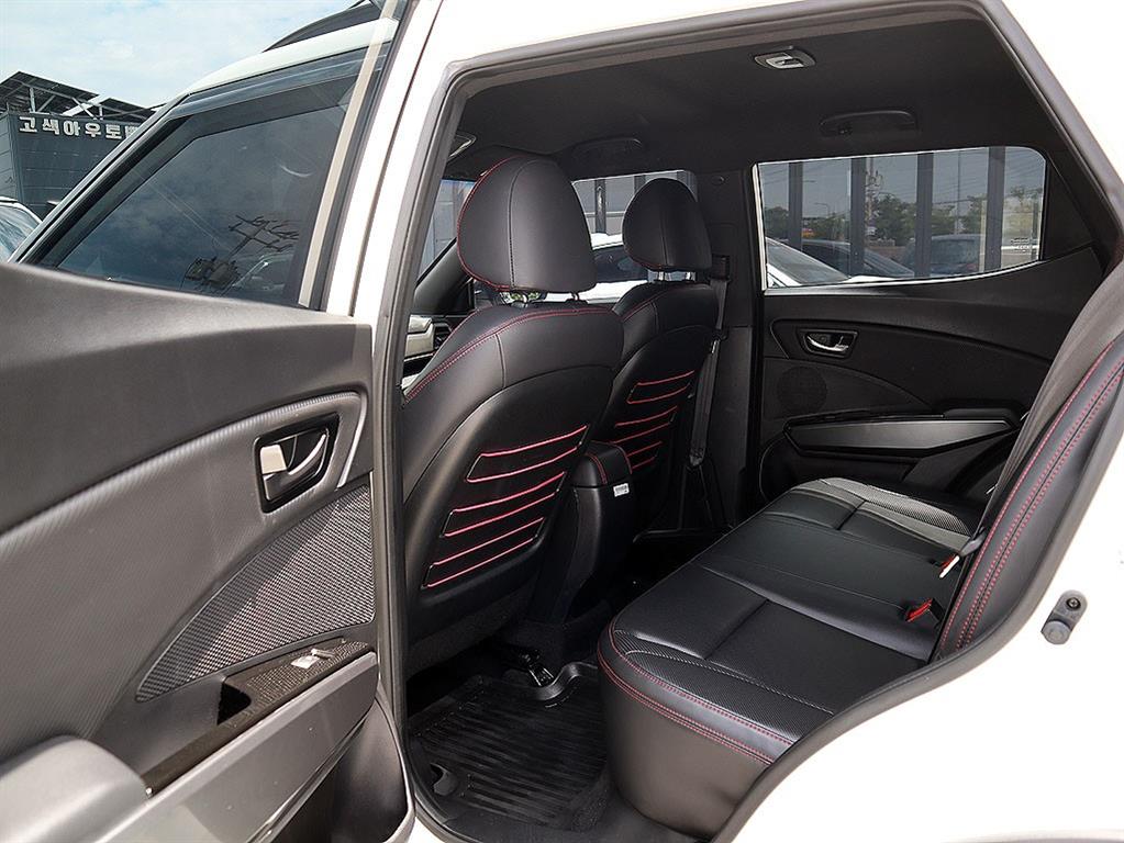 Ssangyong Tivoli 2022 Blanco - Importación desde Corea - HF Imports Iquique - Foto 7