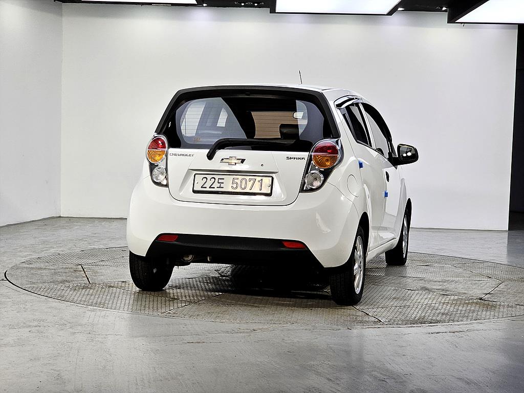 Chevrolet Spark - Vista 3