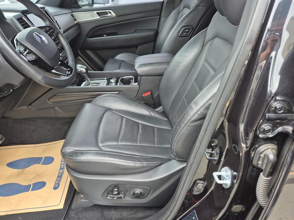 Ssangyong Rexton 2019 Negro - Importación desde Corea - HF Imports Iquique - Foto 14