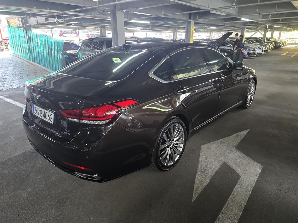 Genesis G80 - Vista 4