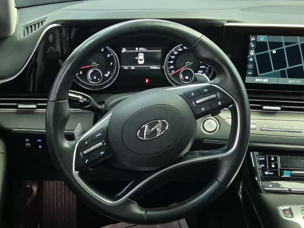 HYUNDAI Grandeur - Vista 9