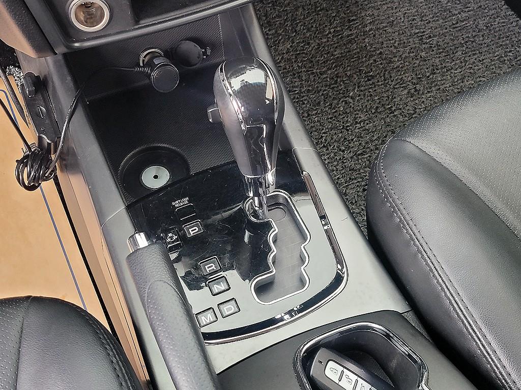 Ssangyong Korando - Vista 11