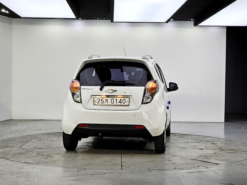 Chevrolet Spark - Vista 3