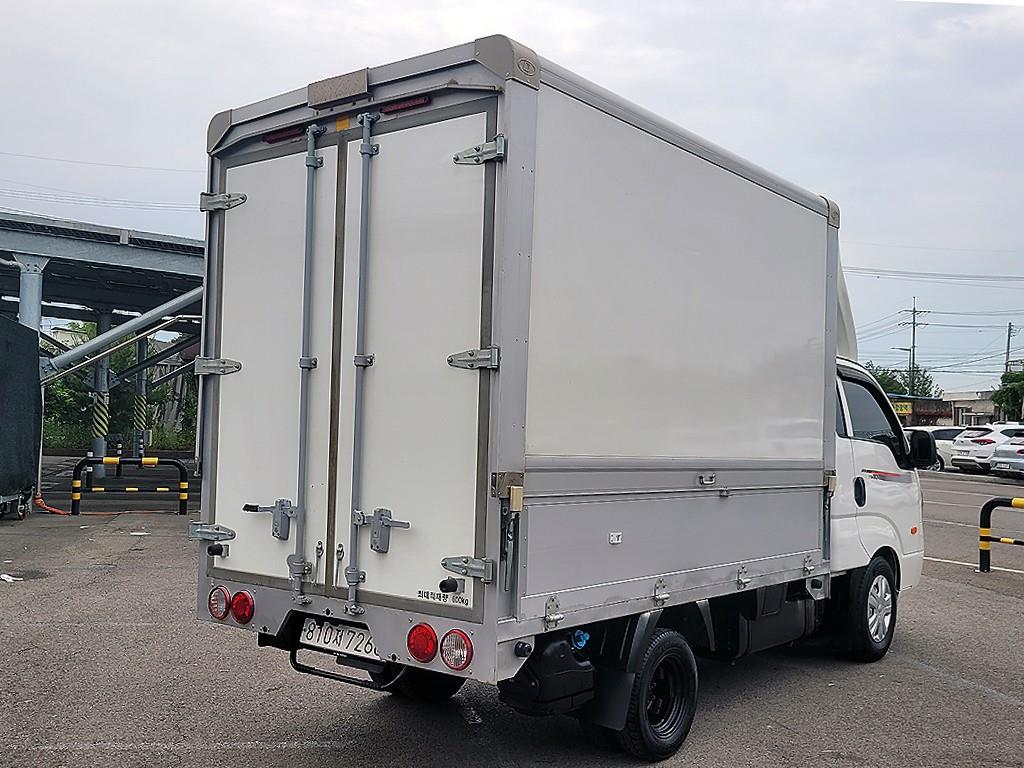 Small Truck Cargo (small) - Vista 4
