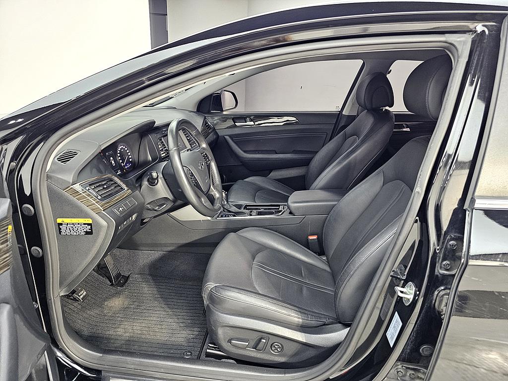 HYUNDAI Sonata - Vista 8