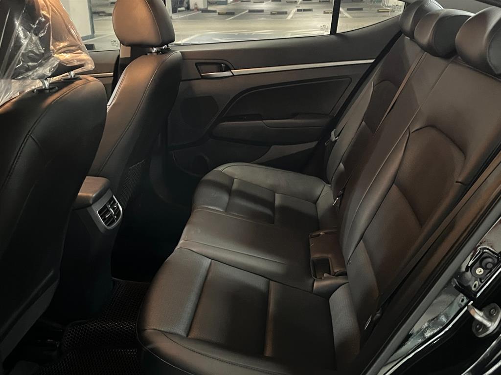 HYUNDAI Avante - Vista 6