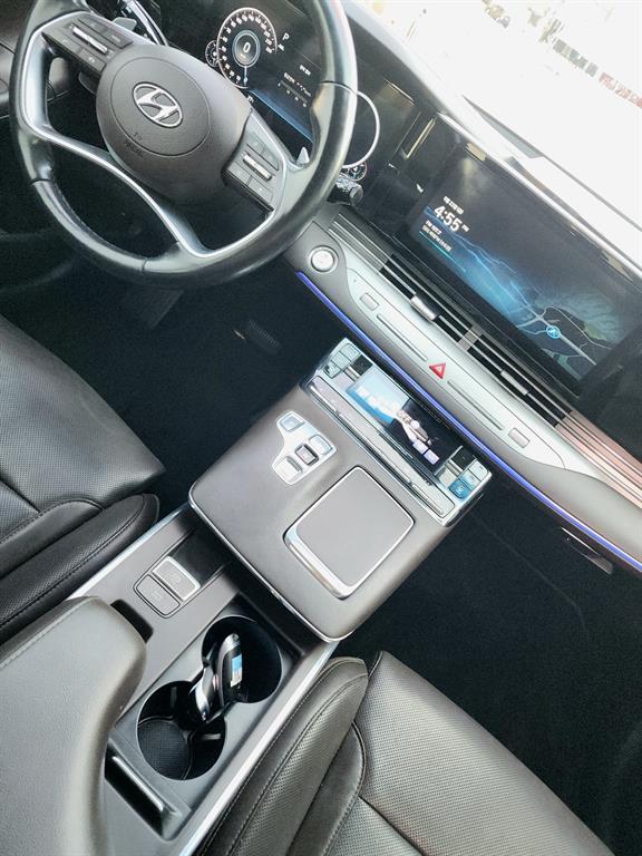 HYUNDAI Grandeur - Vista 11