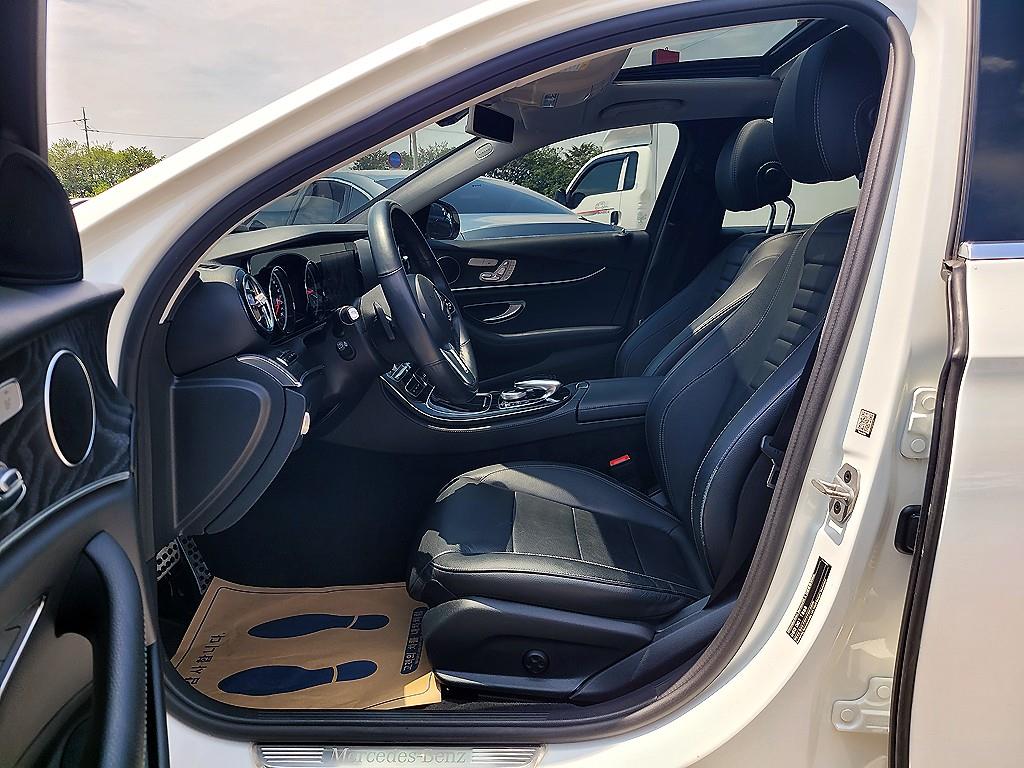 Mercedes Benz E class - Vista 6