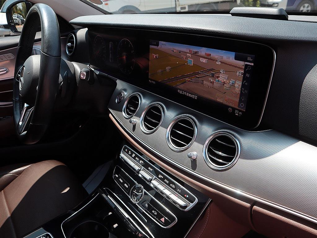 Mercedes Benz E class 2019 Gris - Importación desde Corea - HF Imports Iquique - Foto 11