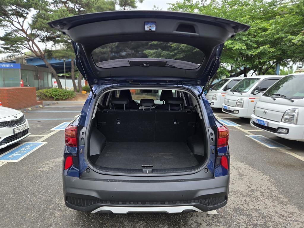 KIA Seltos 2022 Azul - Importación desde Corea - HF Imports Iquique - Foto 18