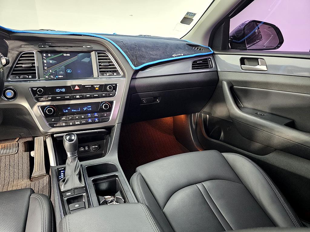 HYUNDAI Sonata - Vista 10