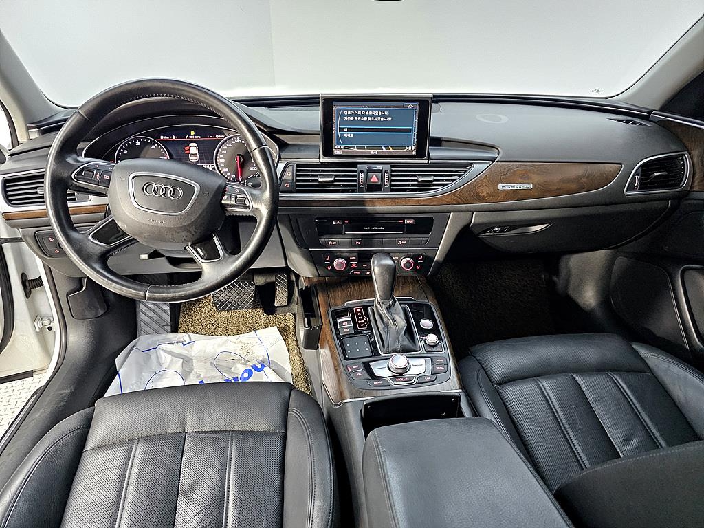 Audi A6 - Vista 5