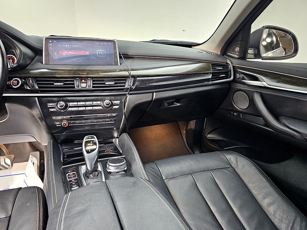 BMW X6 - Vista 10