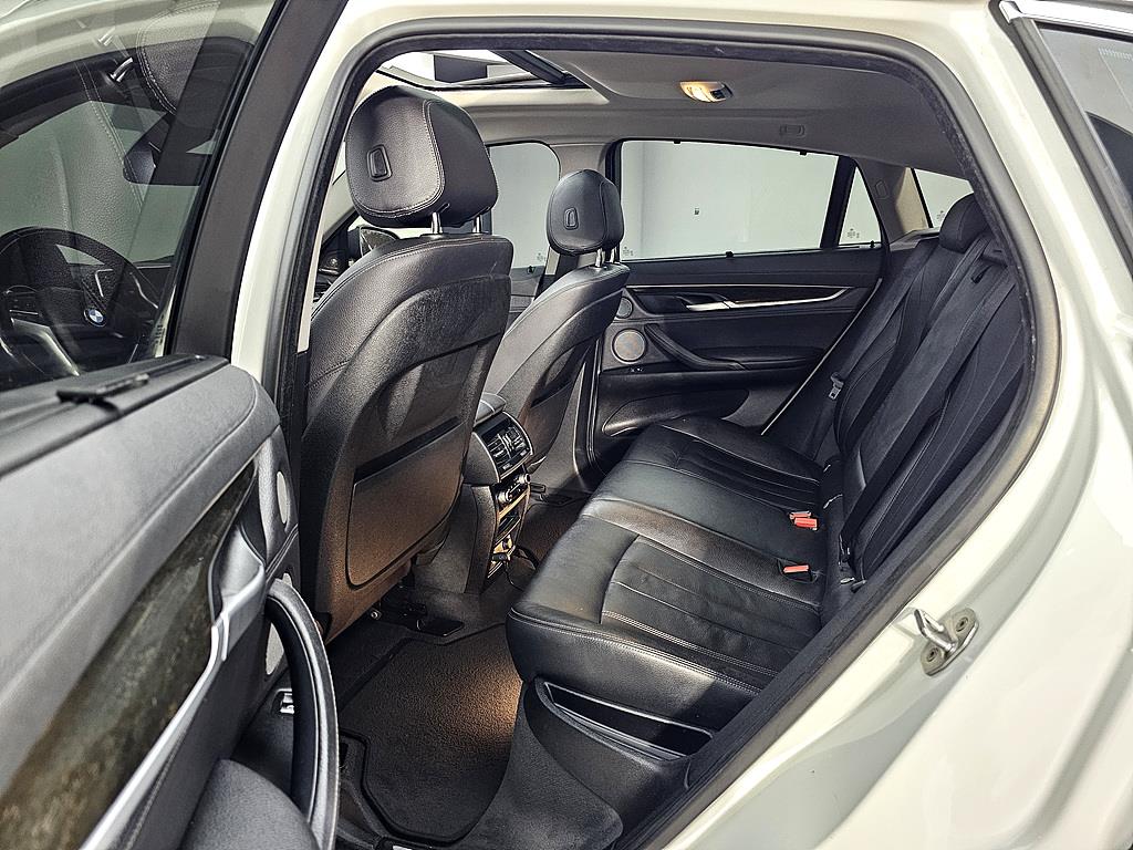 BMW X6 - Vista 9