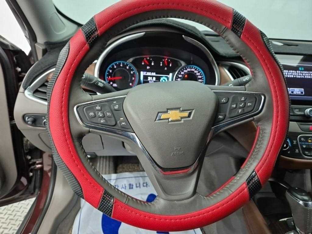 Chevrolet Malibu - Vista 9