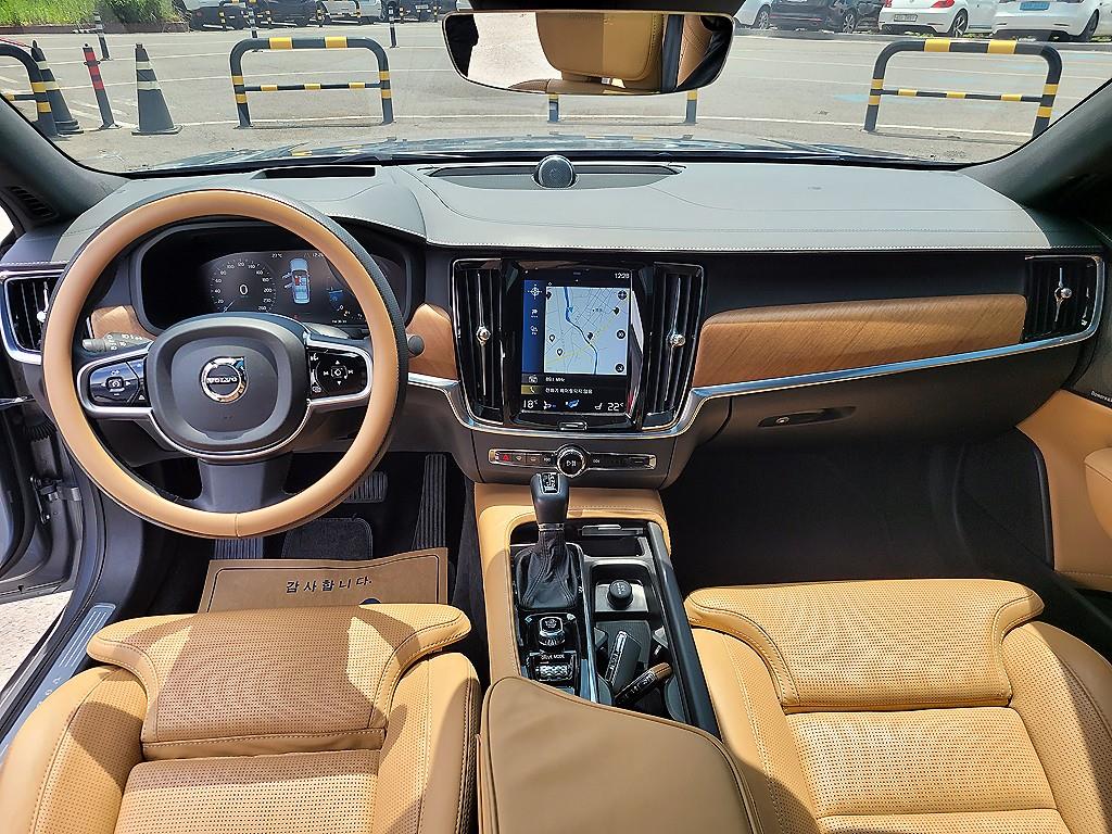 Volvo S90 - Vista 5