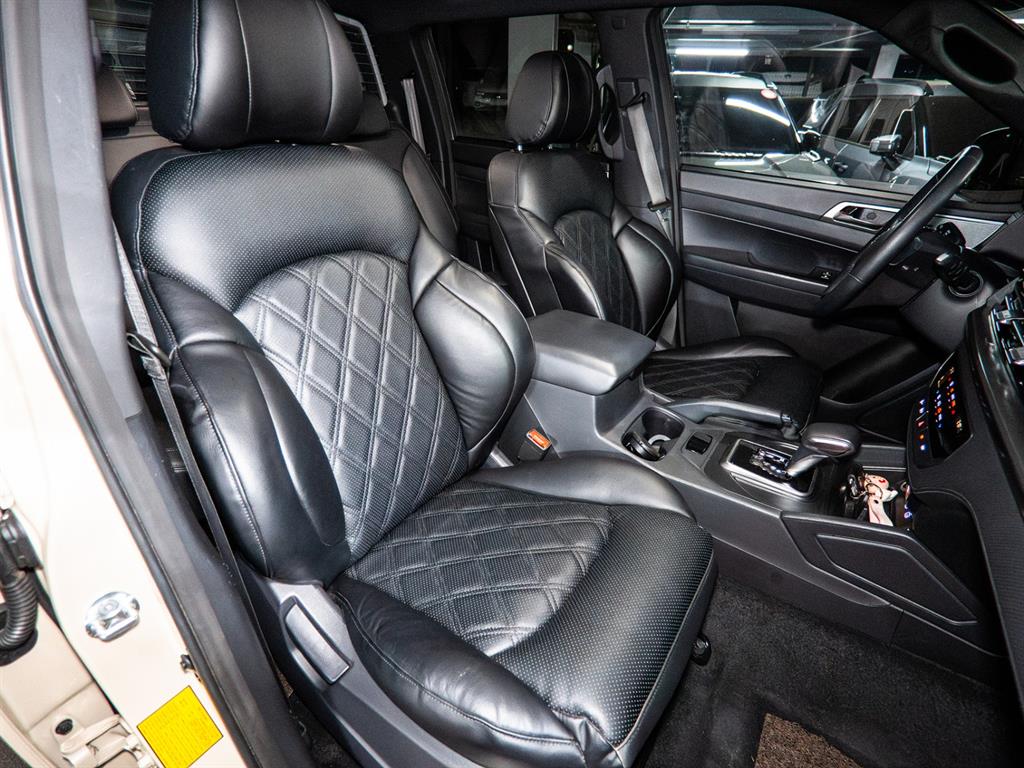 Ssangyong Rexton - Vista 9