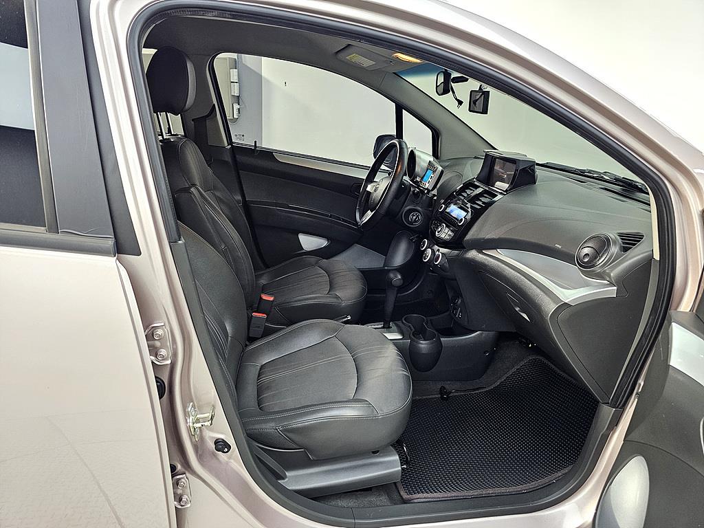 Chevrolet Spark - Vista 11