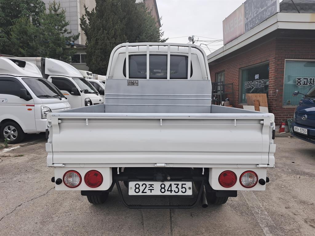 Small Truck Cargo (small) - Vista 4