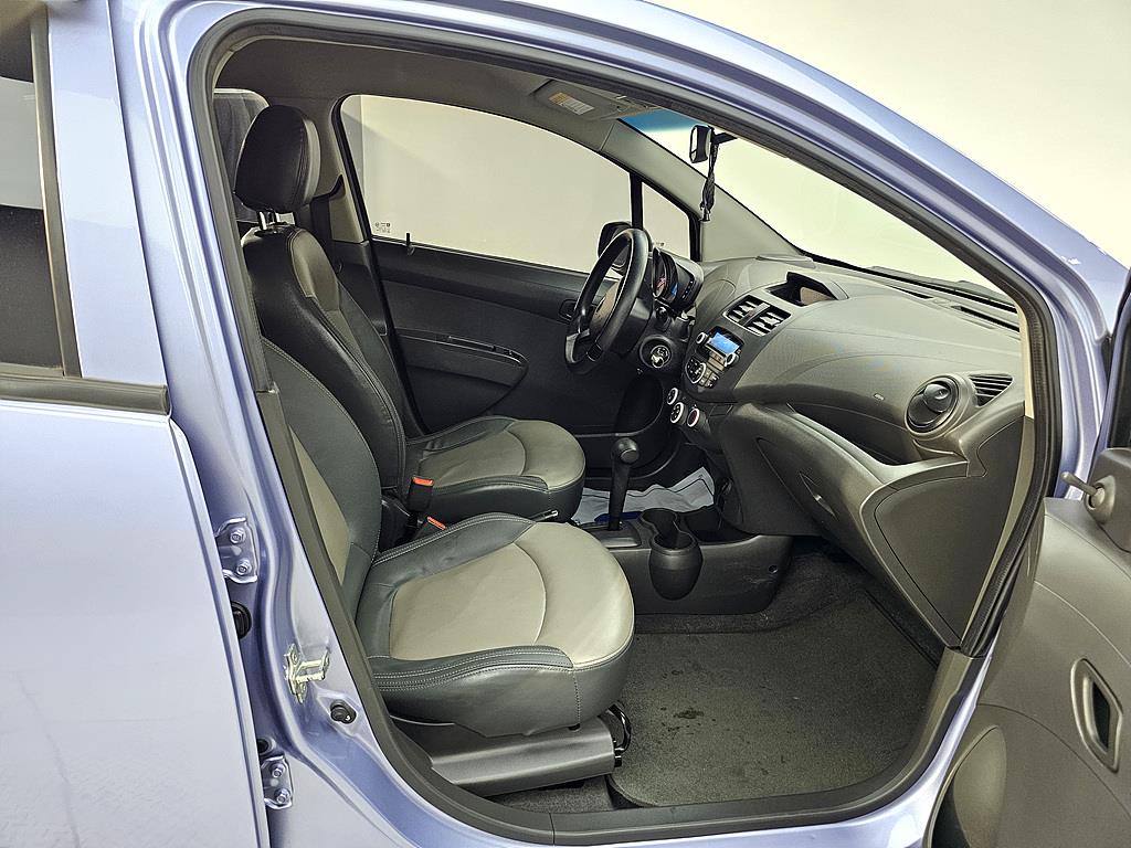Chevrolet Spark - Vista 11