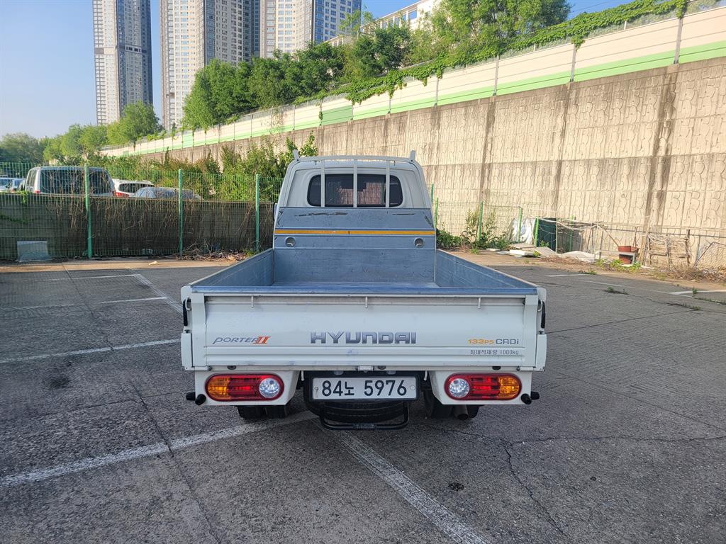 Small Truck Cargo (small) - Vista 3