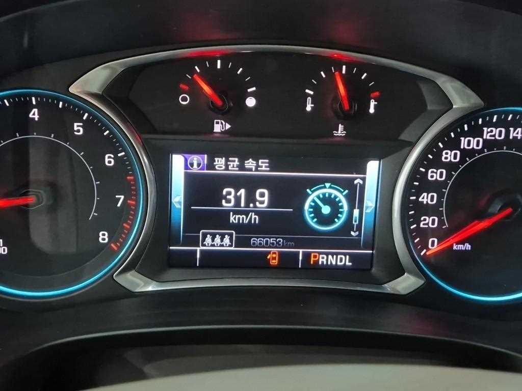 Chevrolet Malibu - Vista 6