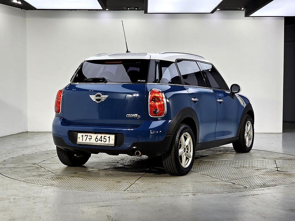Mini Countryman - Vista 4