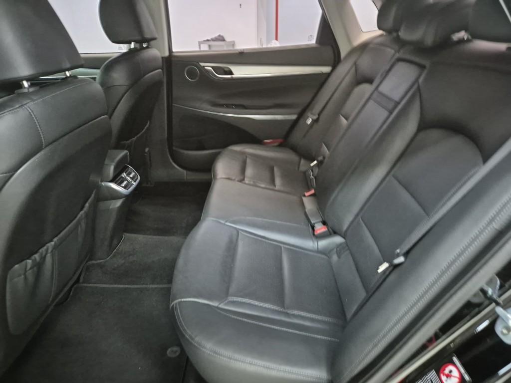 HYUNDAI Grandeur - Vista 12