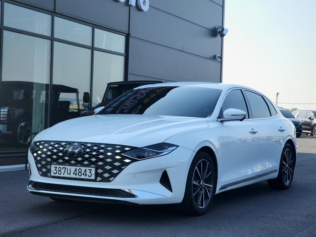 HYUNDAI Grandeur - Vista 3