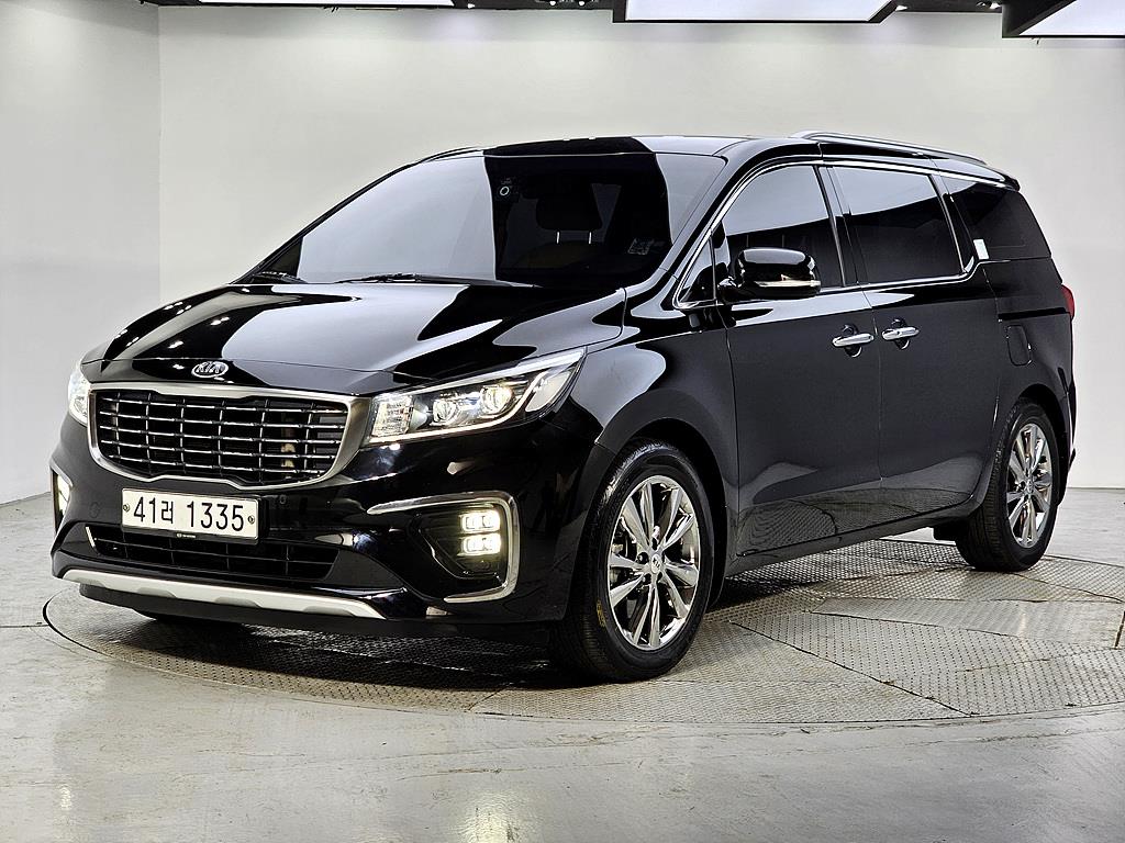 KIA Carnival 2019 Negro - Importación desde Corea - HF Imports Iquique - Foto 1