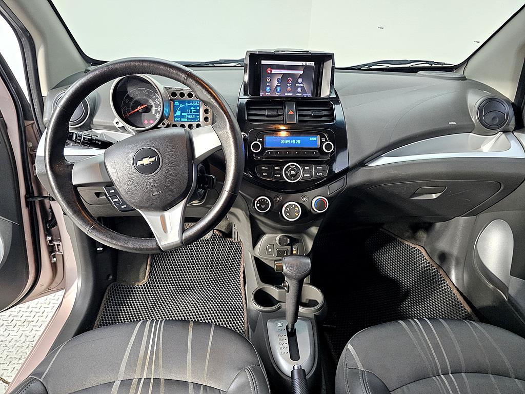 Chevrolet Spark - Vista 5