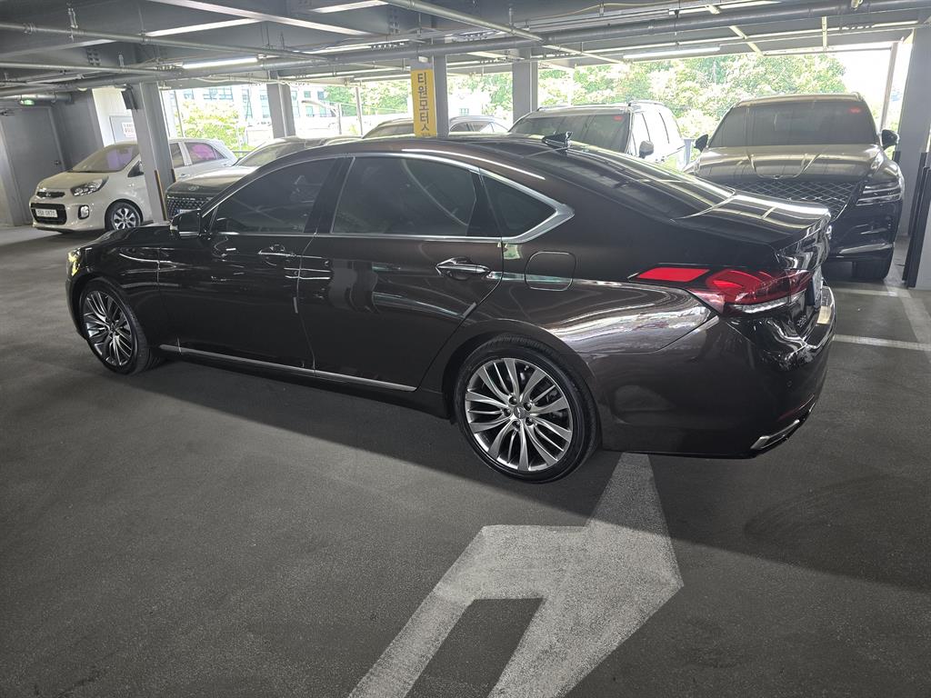 Genesis G80 - Vista 5