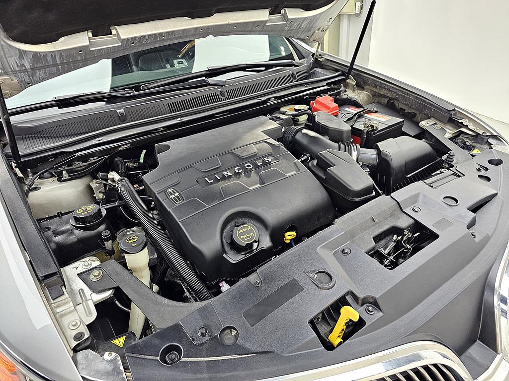 Lincoln MKS - Vista 6