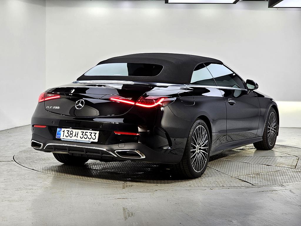 Mercedes Benz CLE Class - Vista 4