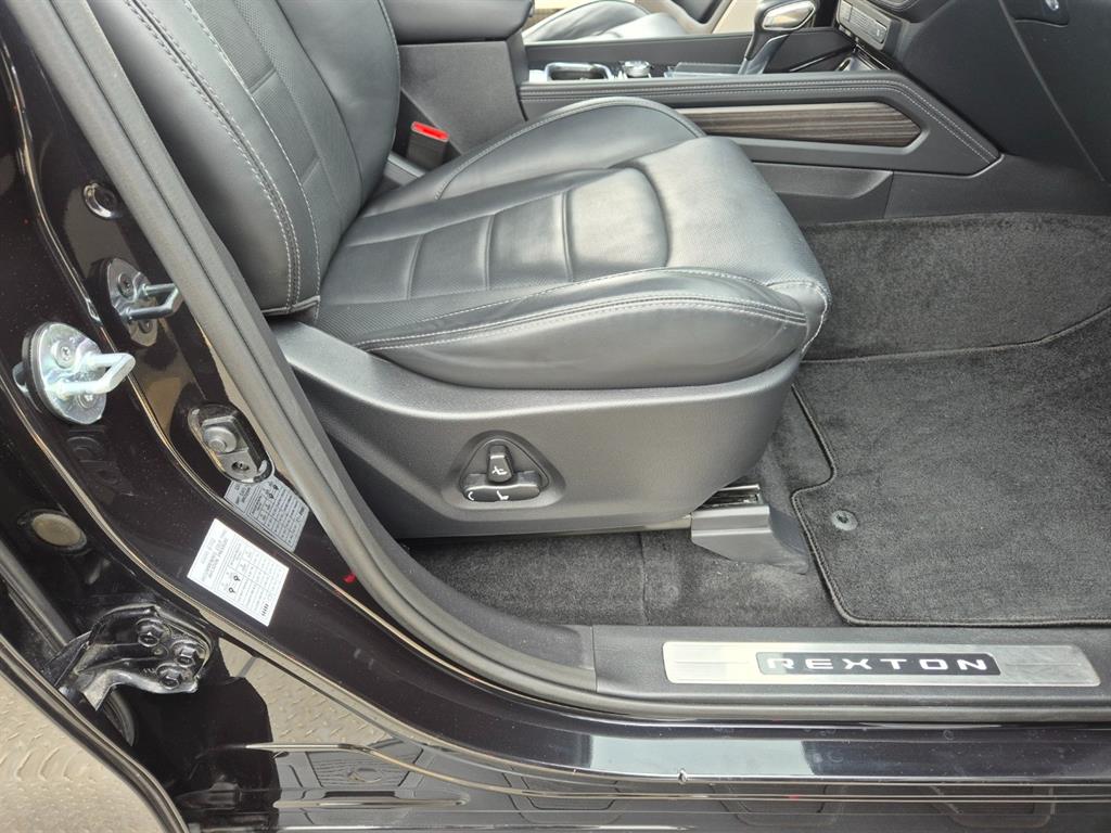 Ssangyong Rexton 2019 Negro - Importación desde Corea - HF Imports Iquique - Foto 15
