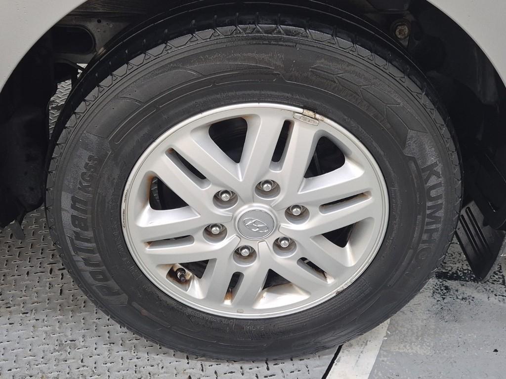 HYUNDAI Starex 2017 Gris - Importación desde Corea - HF Imports Iquique - Foto 18