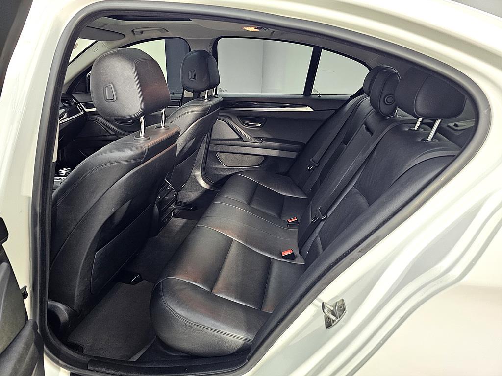 BMW 5 Series - Vista 9