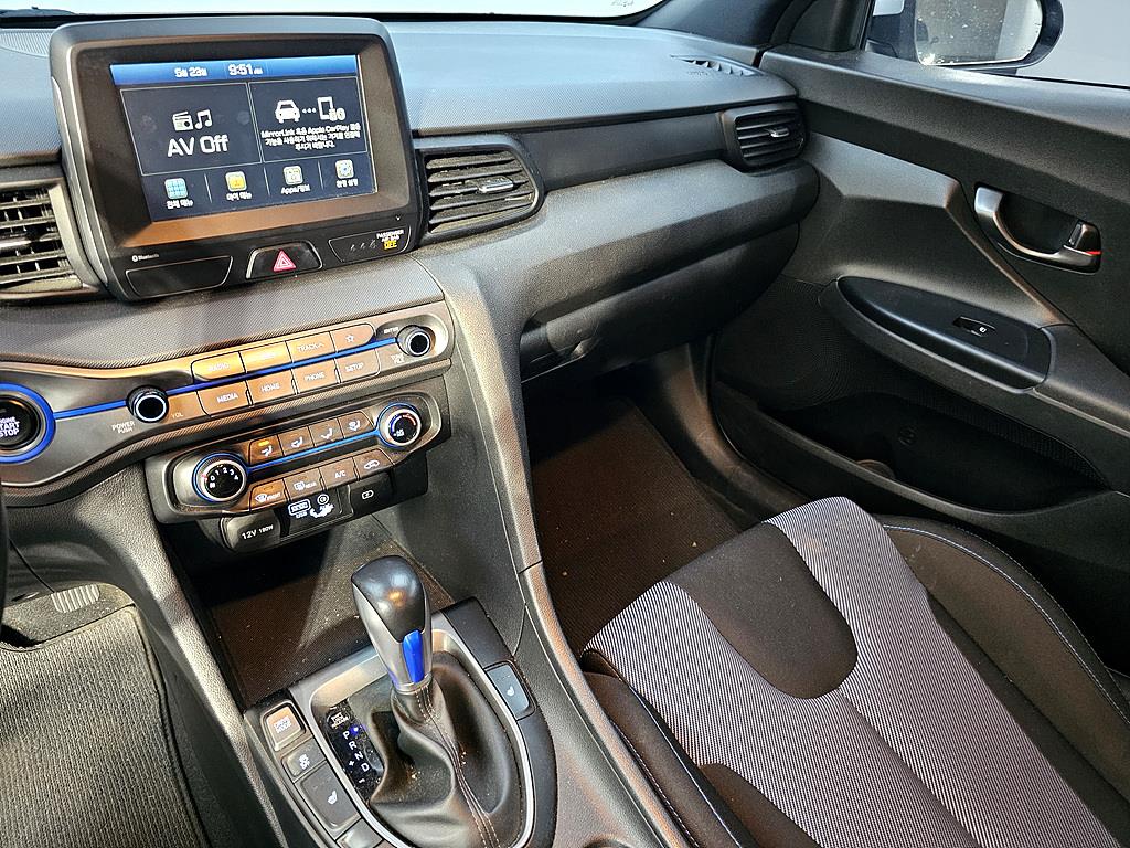 HYUNDAI Veloster - Vista 10