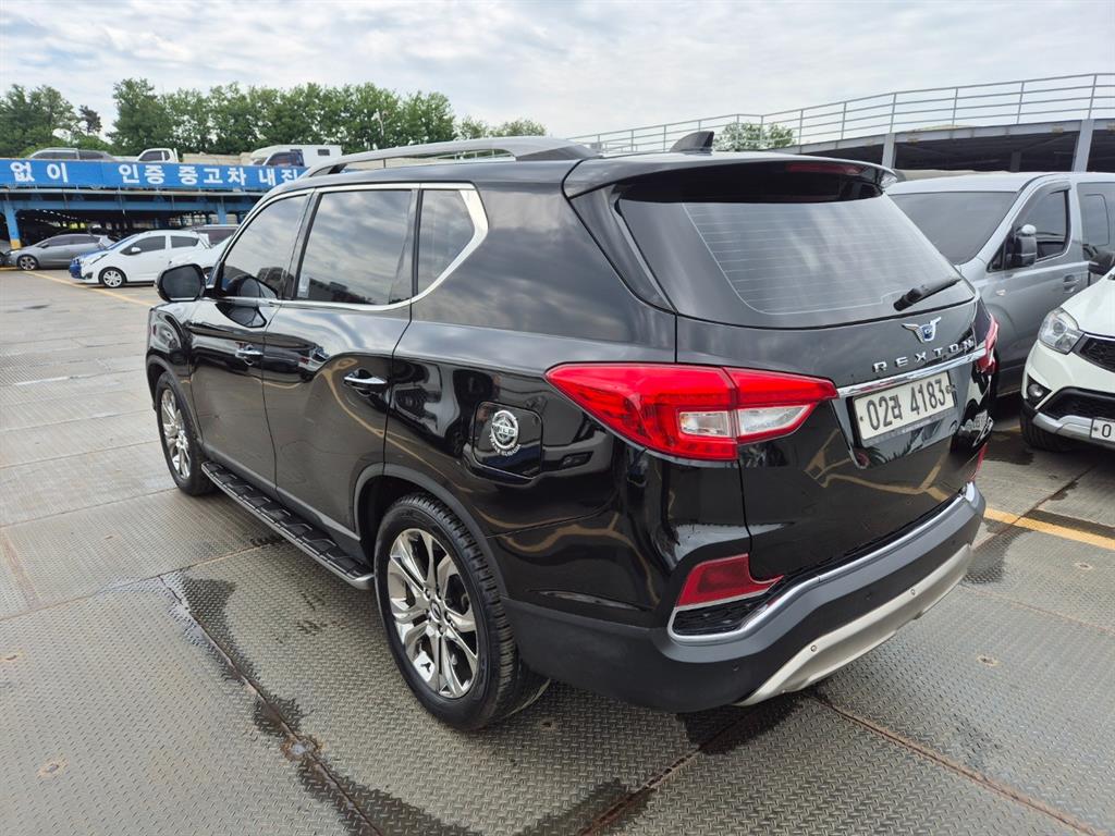 Ssangyong Rexton - Vista 6