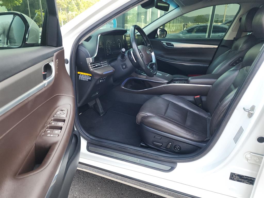 HYUNDAI Grandeur - Vista 7