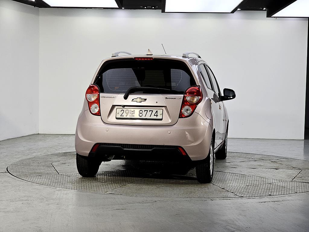 Chevrolet Spark - Vista 3