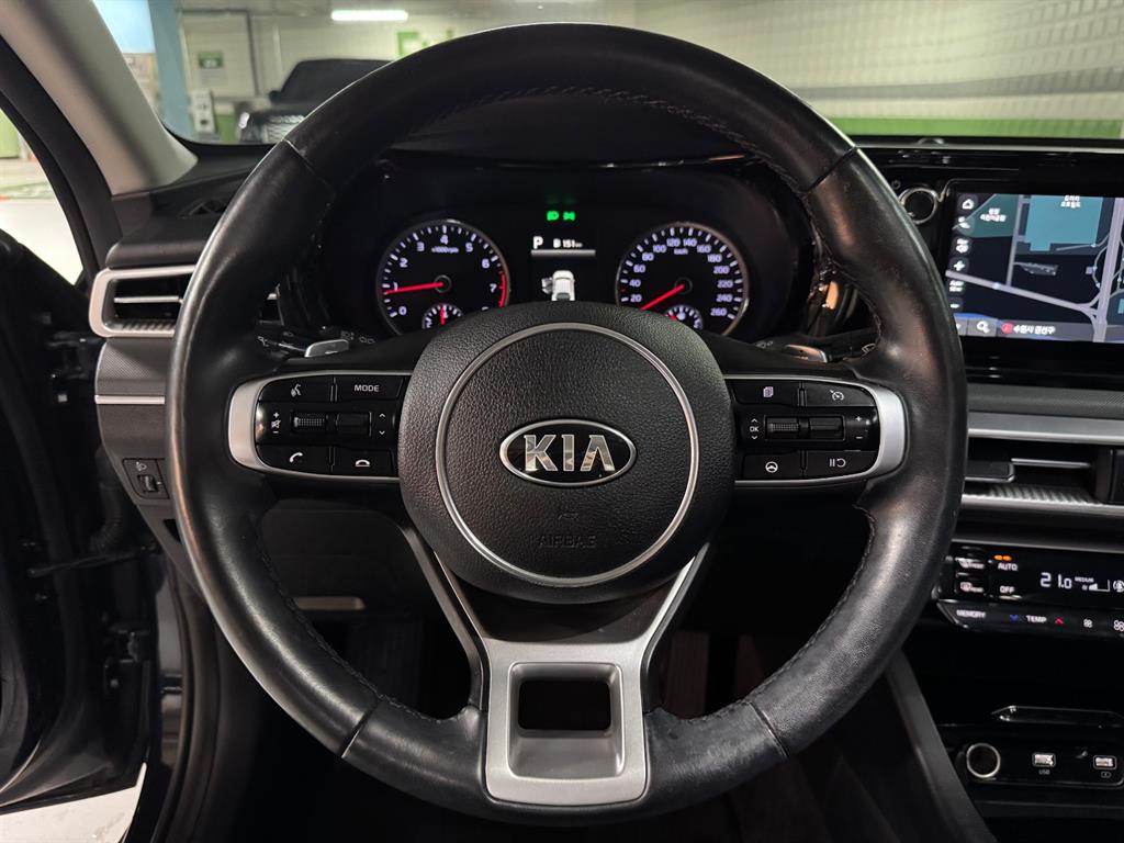 KIA K5 - Vista 10