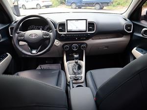 HYUNDAI Venue - Vista 10