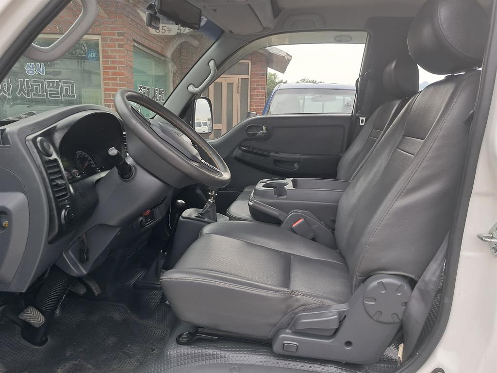 Small Truck Cargo (small) - Vista 8