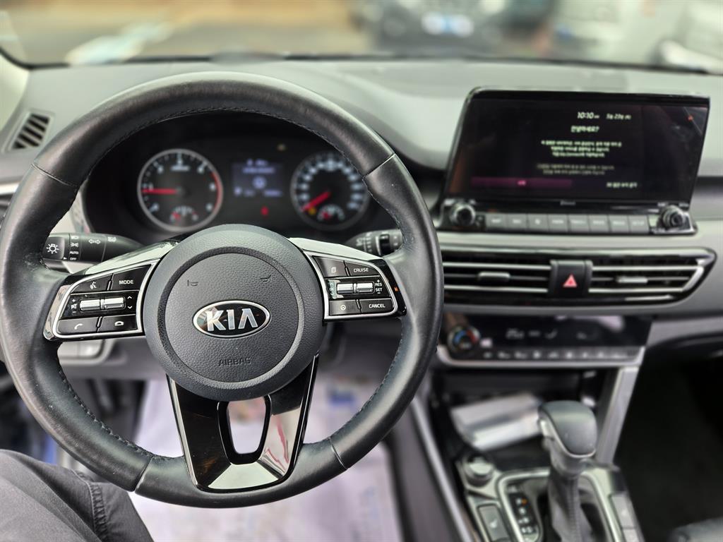 KIA Seltos - Vista 8