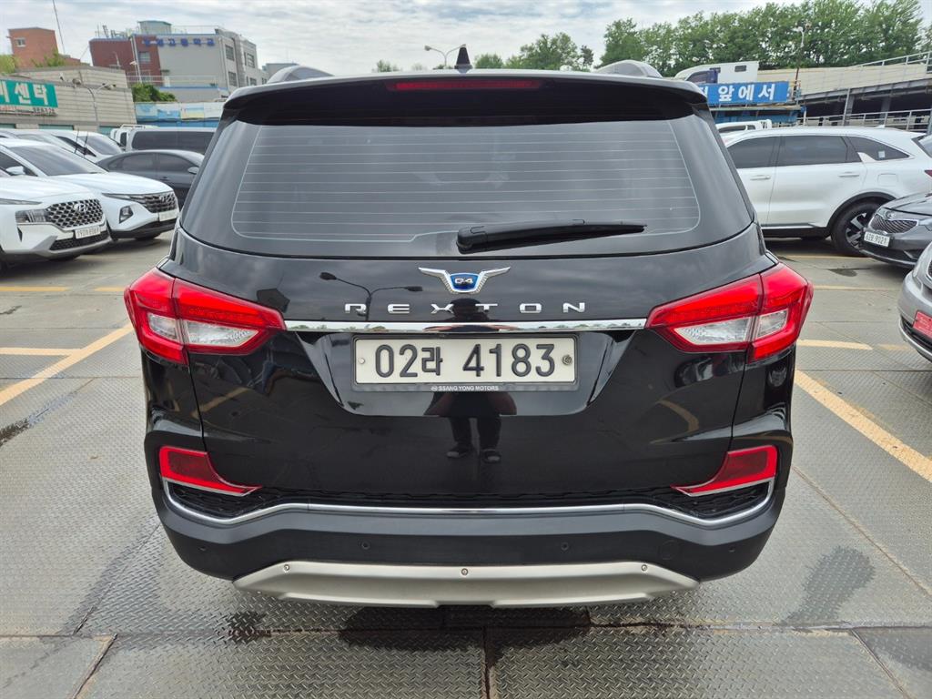 Ssangyong Rexton - Vista 3