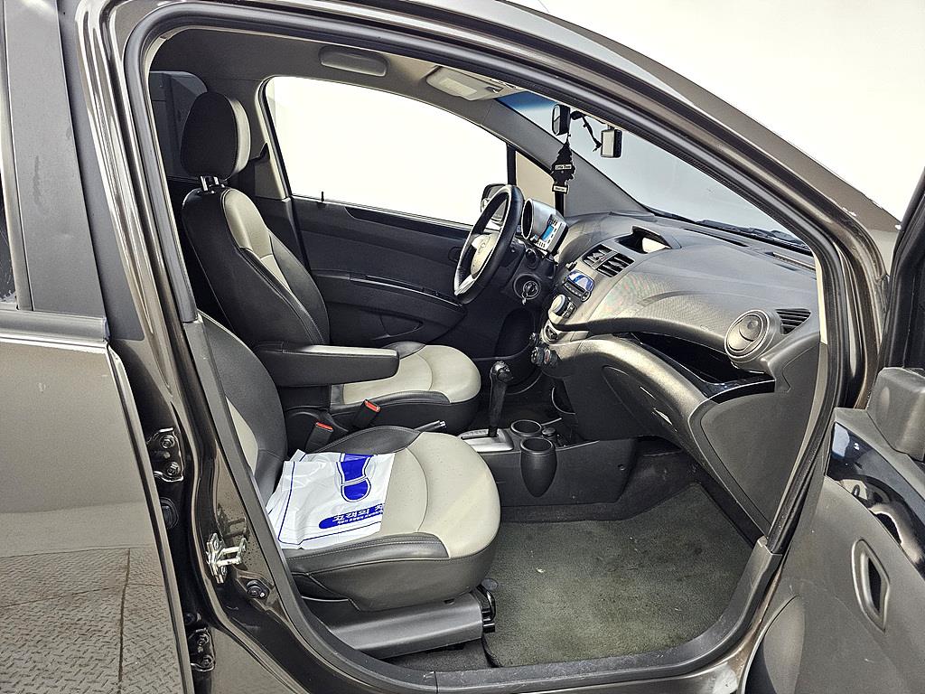 Chevrolet Spark - Vista 11