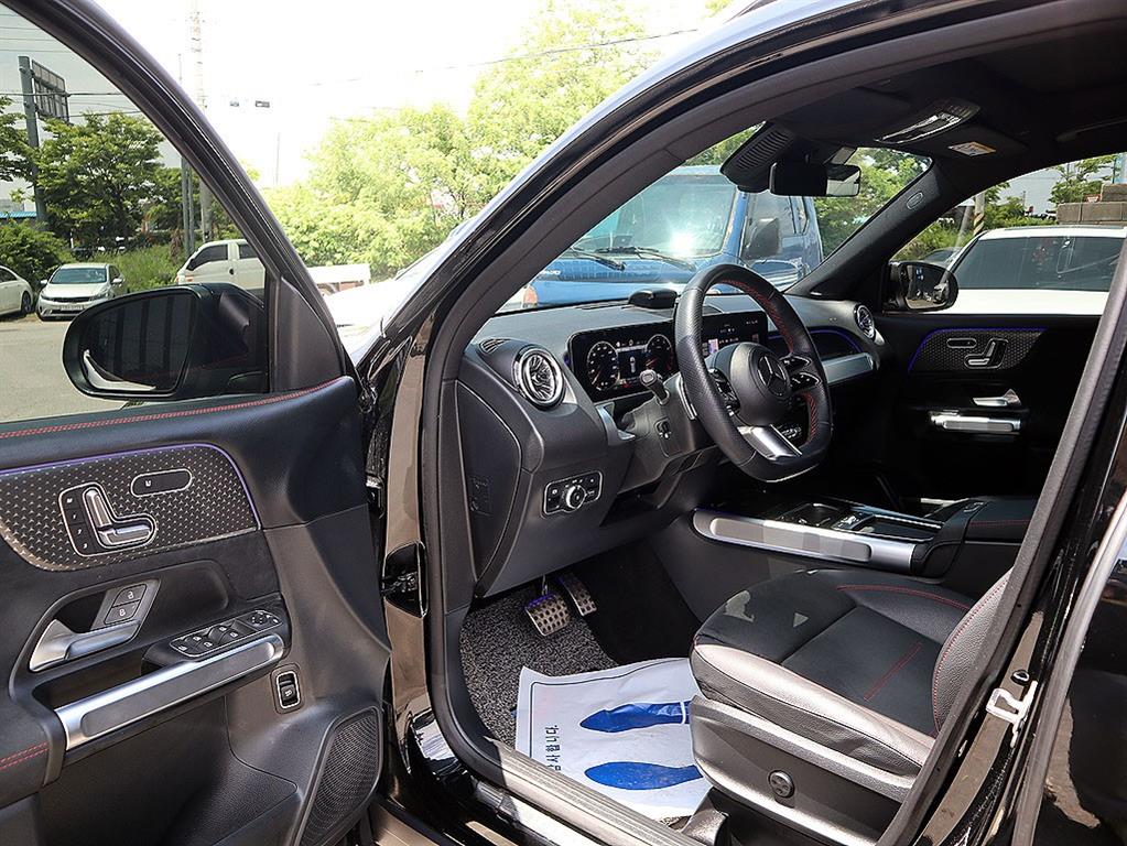 Mercedes Benz GLB Class - Vista 11