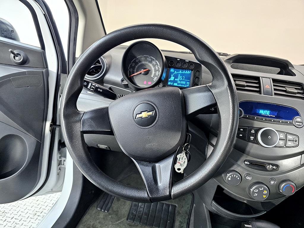 Chevrolet Spark - Vista 12